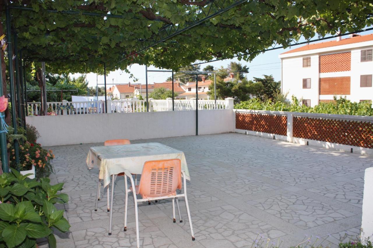 Apartments And Rooms With Parking Space Palit, Rab - 5061 Exterior photo