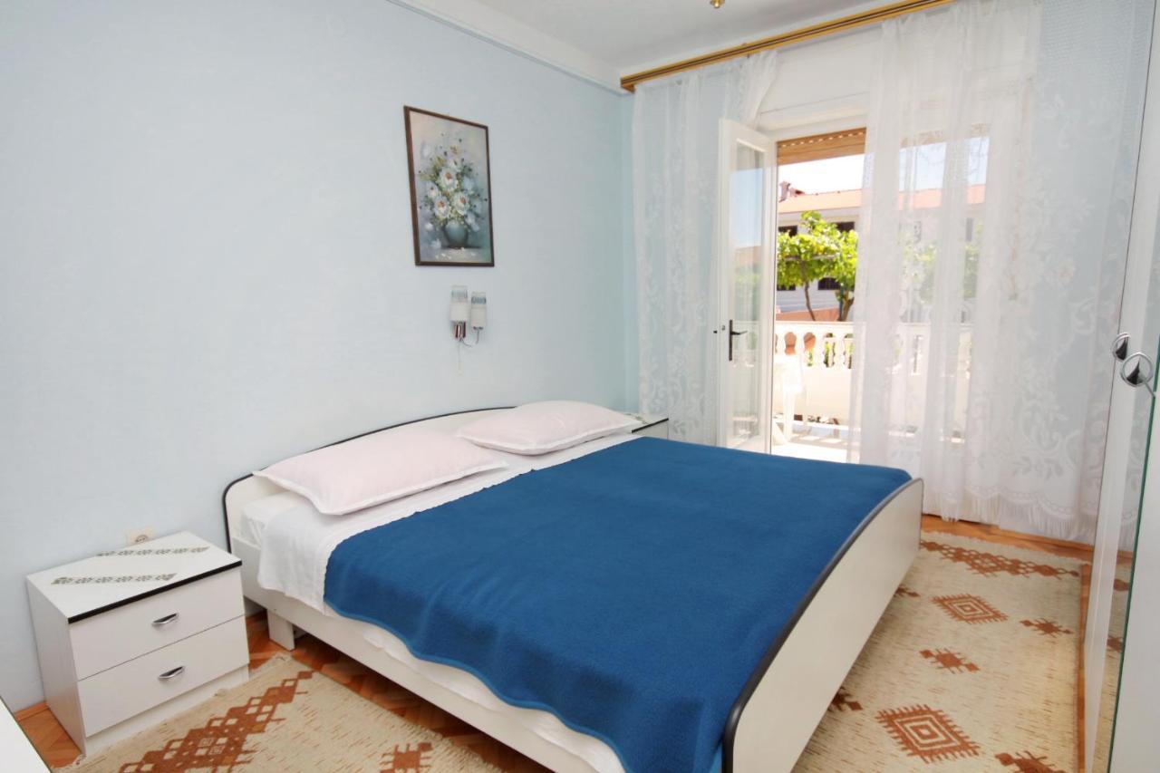 Apartments And Rooms With Parking Space Palit, Rab - 5061 Exterior photo