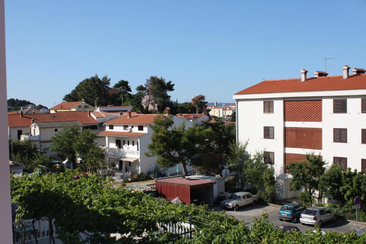 Apartments And Rooms With Parking Space Palit, Rab - 5061 Exterior photo