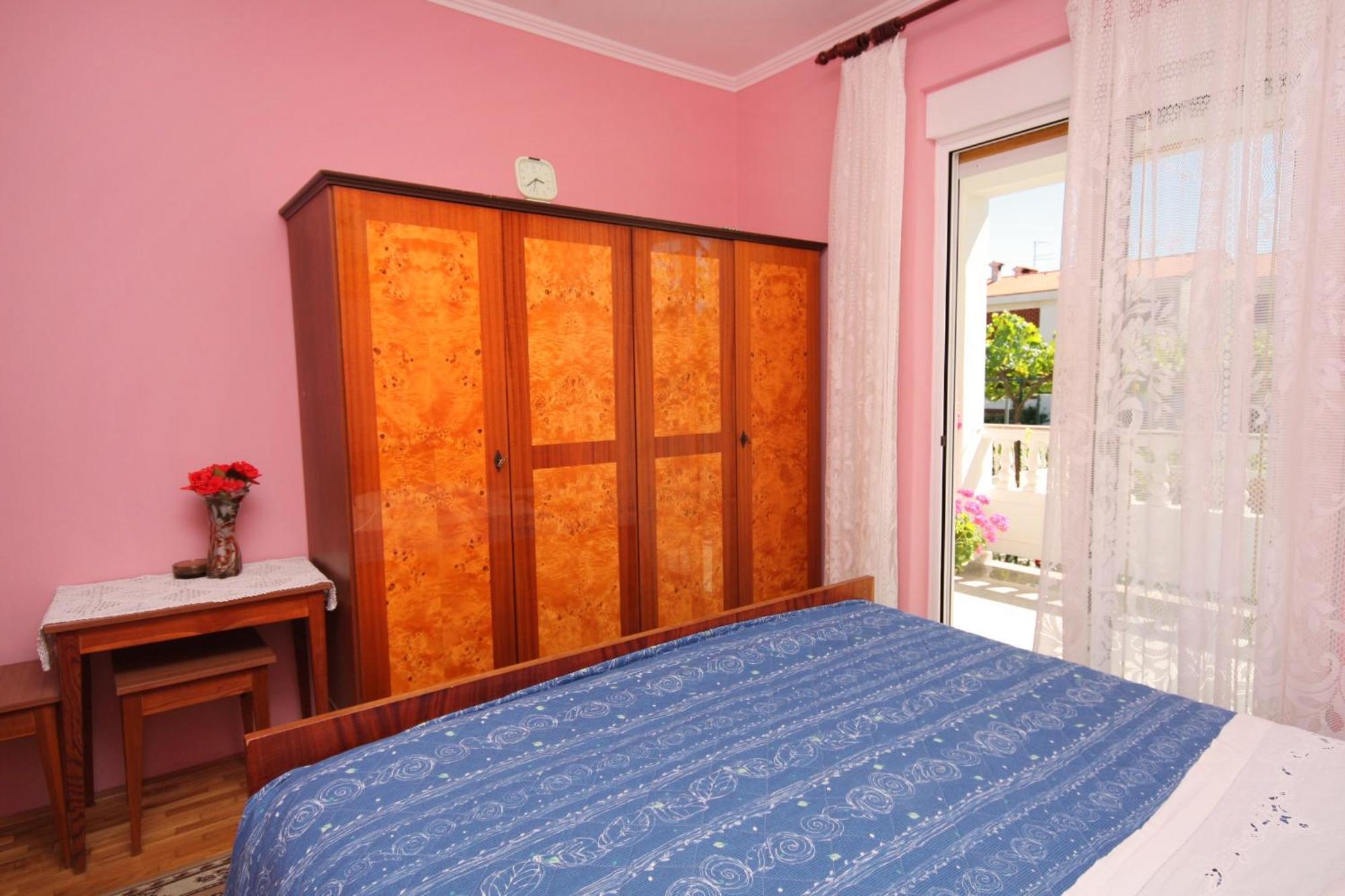 Apartments And Rooms With Parking Space Palit, Rab - 5061 Room photo