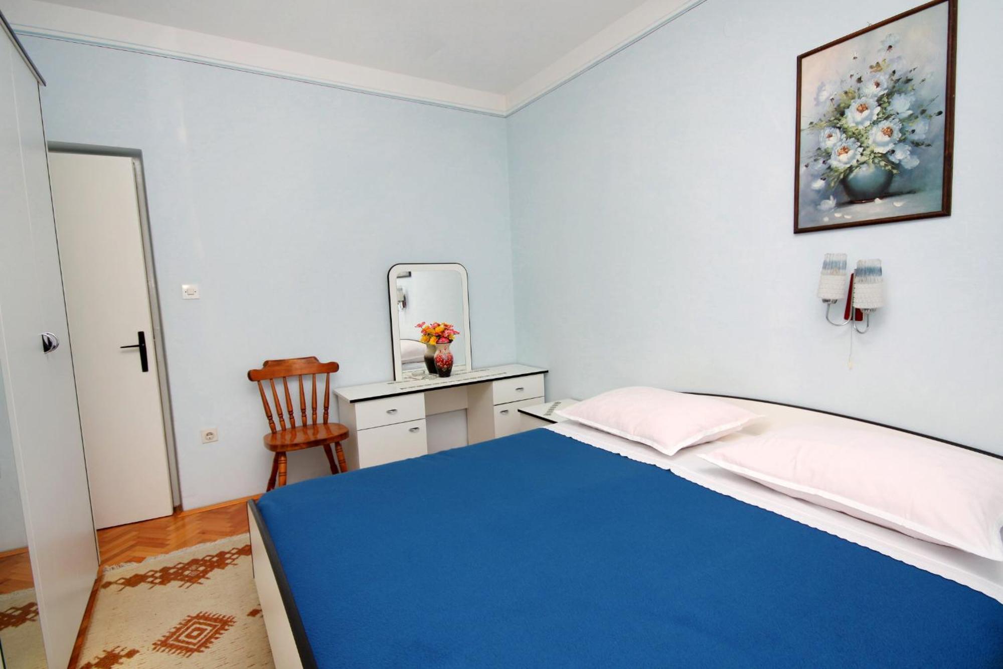 Apartments And Rooms With Parking Space Palit, Rab - 5061 Room photo